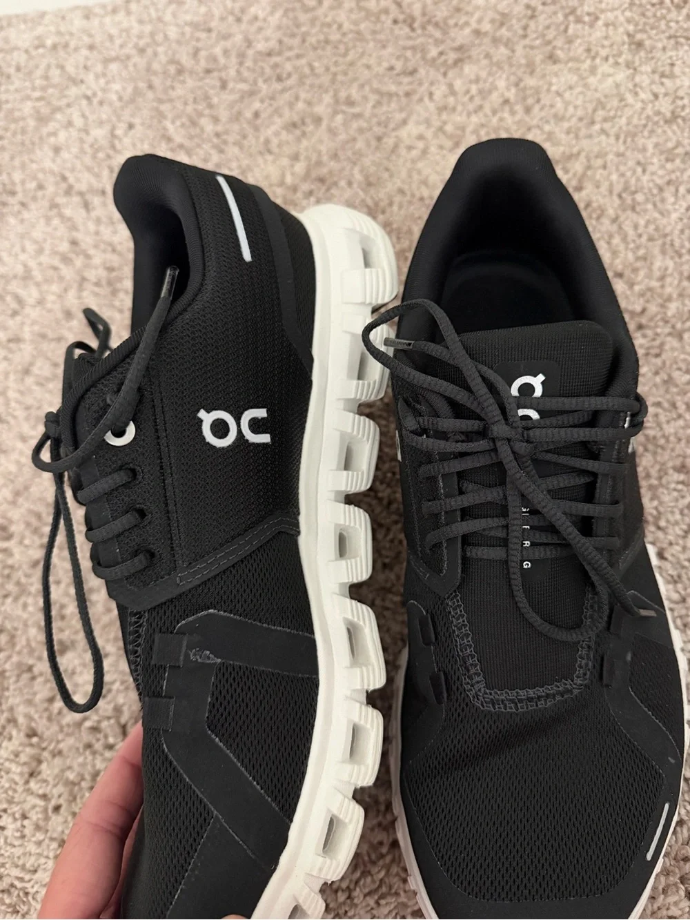 On Running women’s Cloud Running Shoes - Black/White